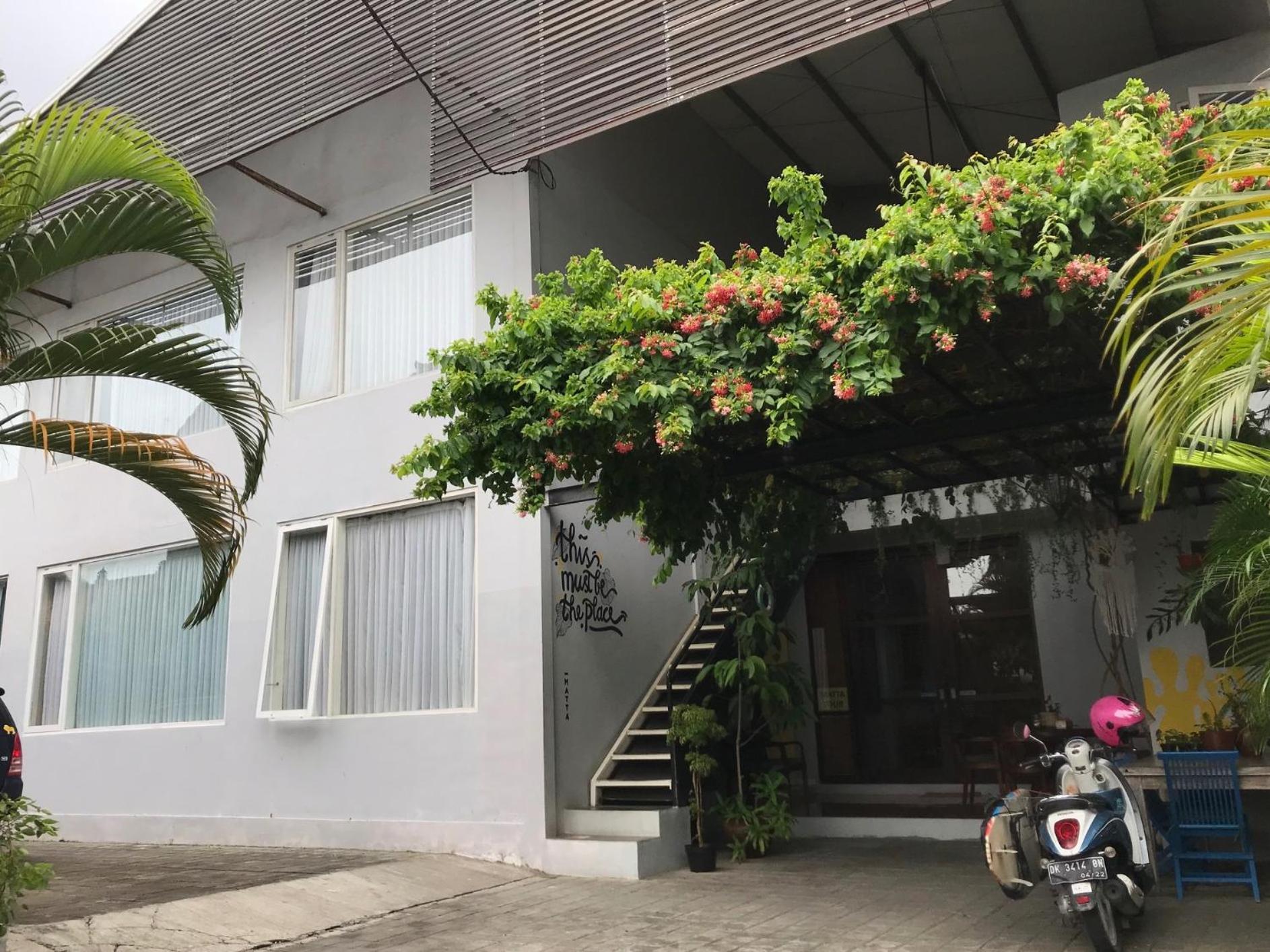 Kuta Selatan Matta Lodge מראה חיצוני תמונה